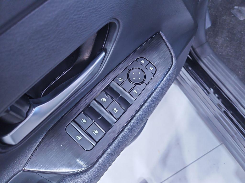 new 2025 Nissan Kicks car, priced at $28,065