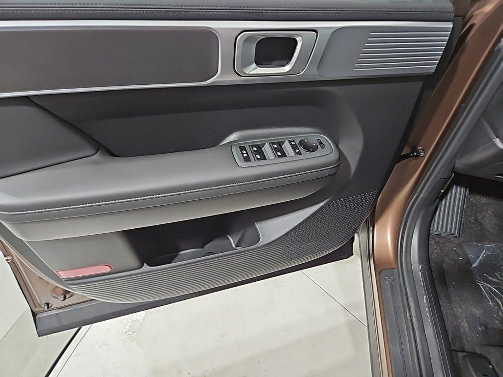 new 2025 Hyundai Santa Fe car, priced at $40,832