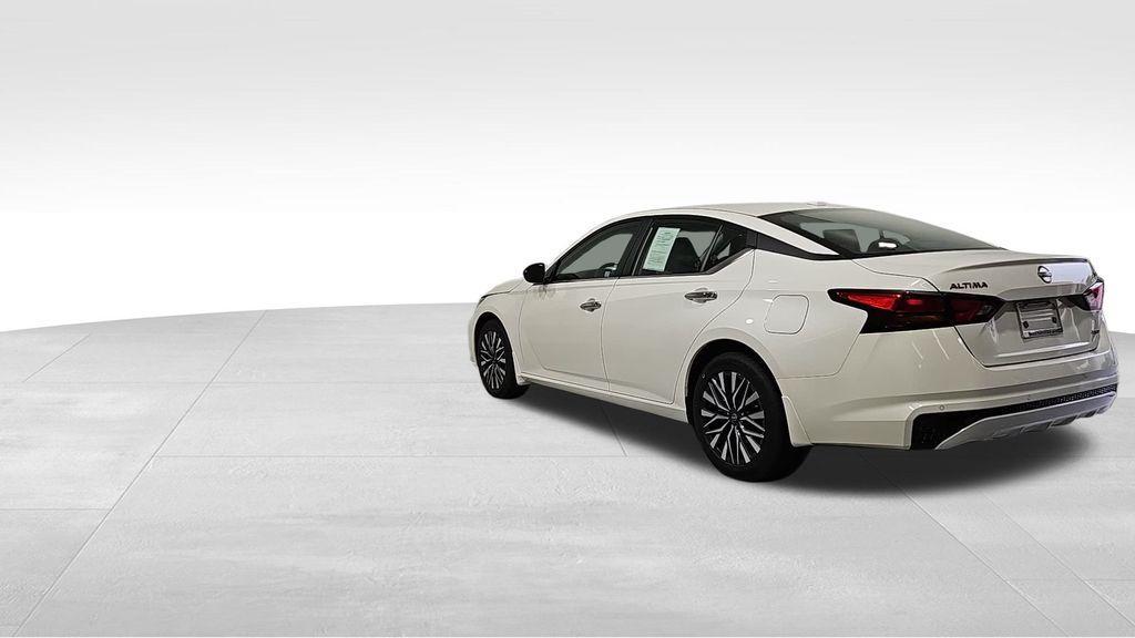 used 2024 Nissan Altima car, priced at $24,164