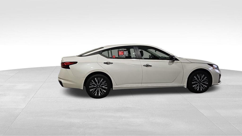 used 2024 Nissan Altima car, priced at $24,164