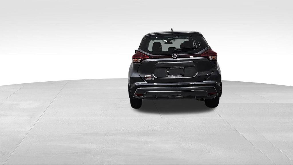 new 2025 Nissan Kicks Play car, priced at $22,757