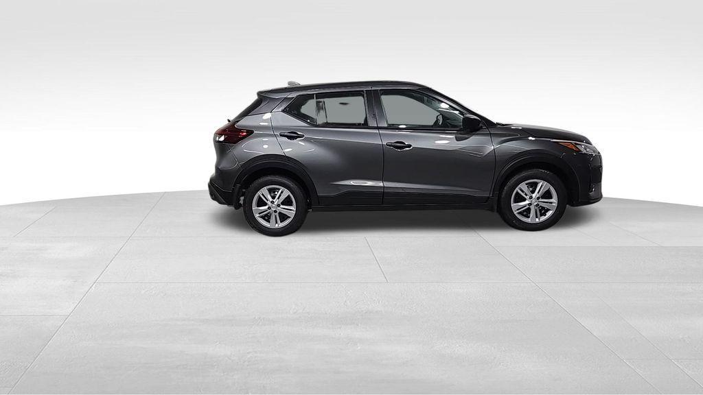 new 2025 Nissan Kicks Play car, priced at $22,757