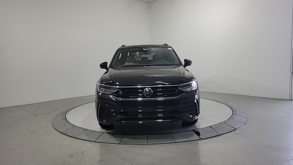 new 2024 Volkswagen Tiguan car, priced at $34,049