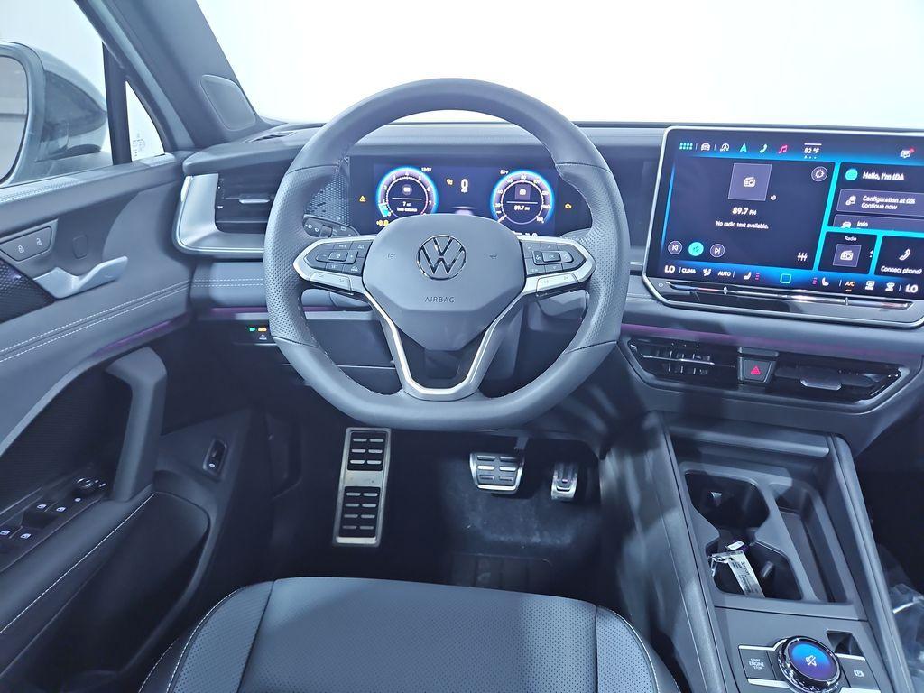 new 2025 Volkswagen Tiguan car, priced at $37,832