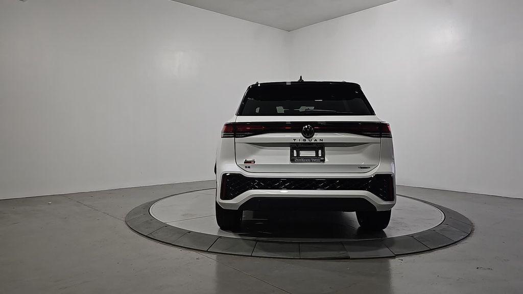 new 2025 Volkswagen Tiguan car, priced at $37,832