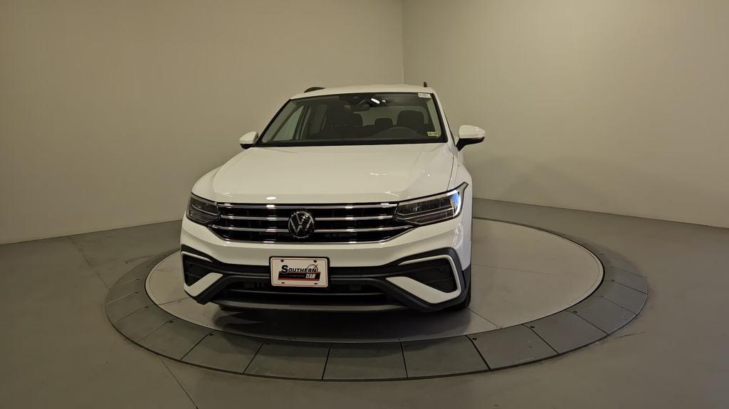 new 2024 Volkswagen Tiguan car, priced at $27,551