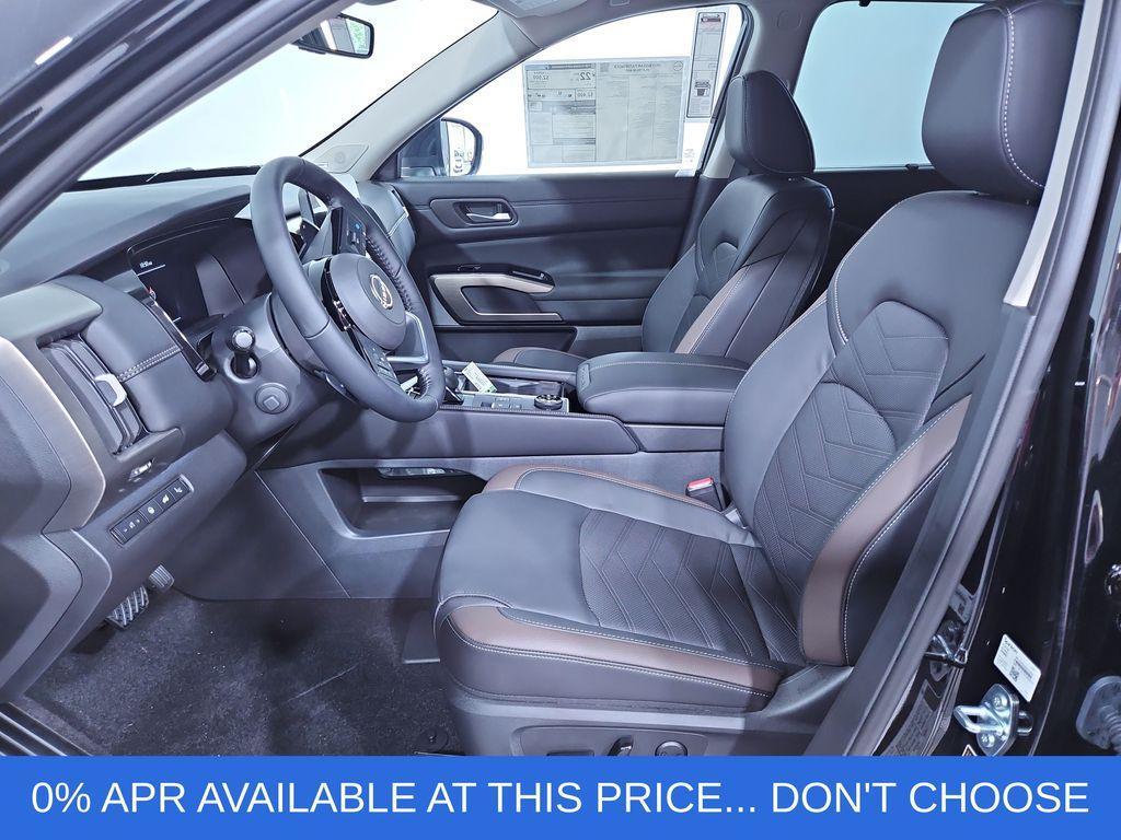 new 2025 Nissan Pathfinder car, priced at $49,304