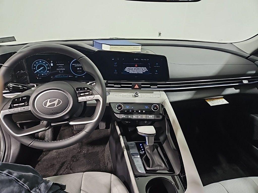 new 2025 Hyundai ELANTRA HEV car, priced at $28,632