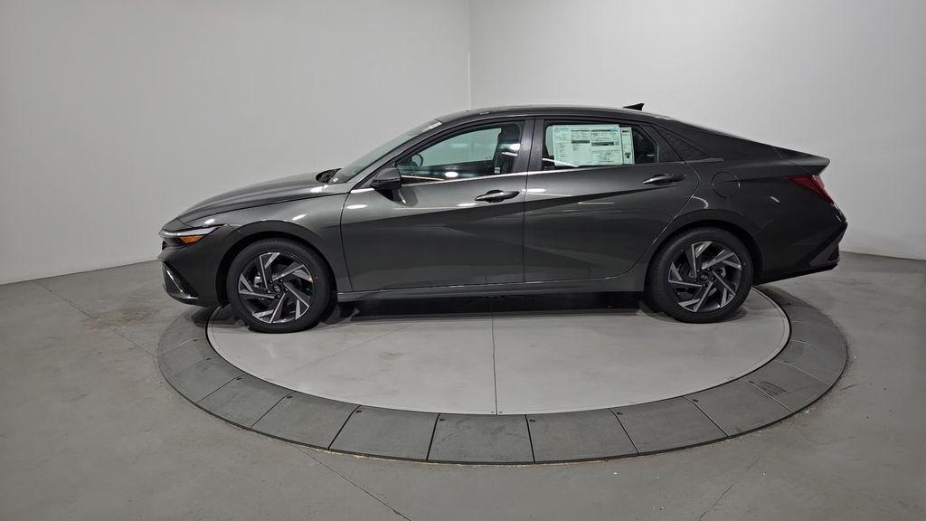 new 2025 Hyundai ELANTRA HEV car, priced at $28,382