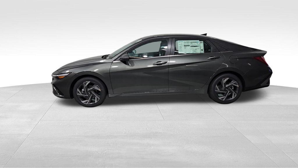 new 2025 Hyundai ELANTRA HEV car, priced at $28,632