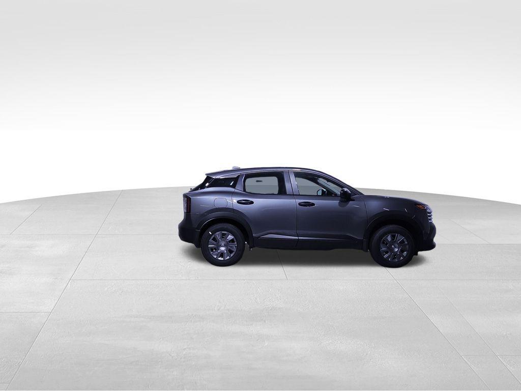 new 2025 Nissan Kicks car, priced at $23,686
