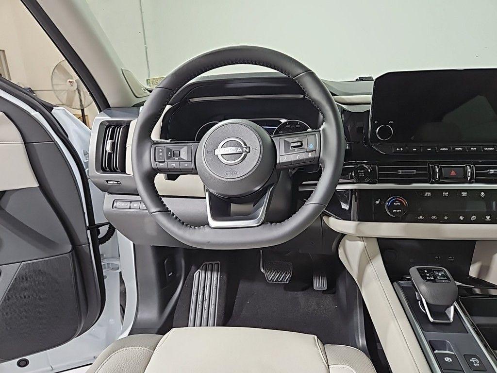 new 2025 Nissan Pathfinder car, priced at $47,316