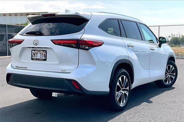 used 2021 Toyota Highlander car, priced at $32,249