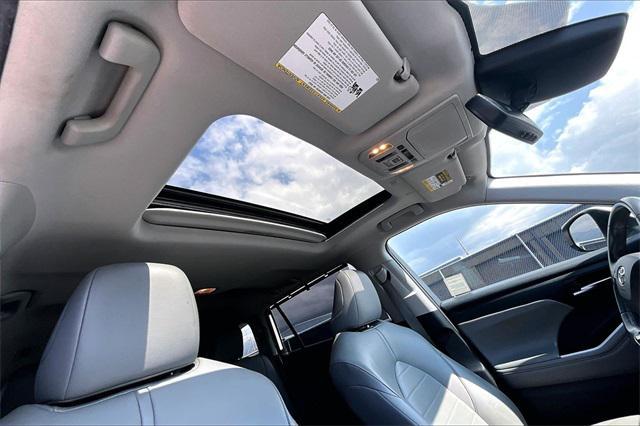 used 2021 Toyota Highlander car, priced at $32,249