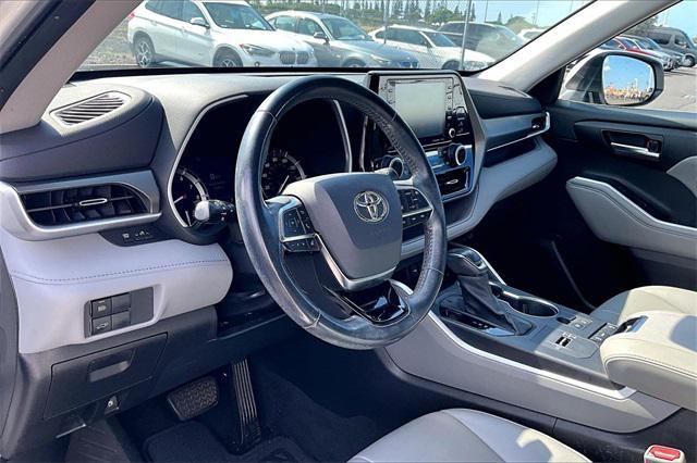 used 2021 Toyota Highlander car, priced at $32,249