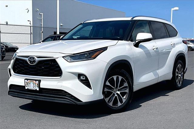 used 2021 Toyota Highlander car, priced at $32,249