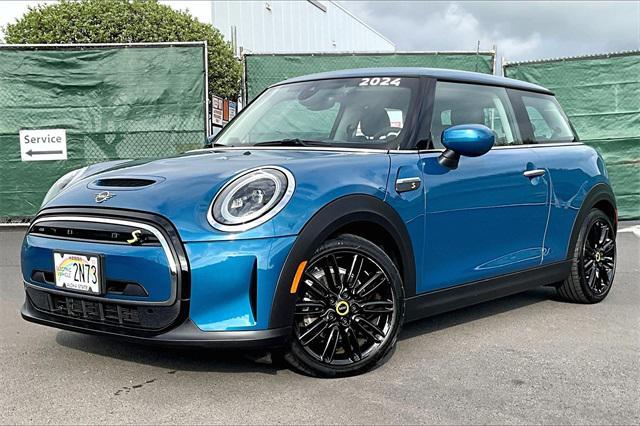 used 2024 MINI Hardtop car, priced at $25,995