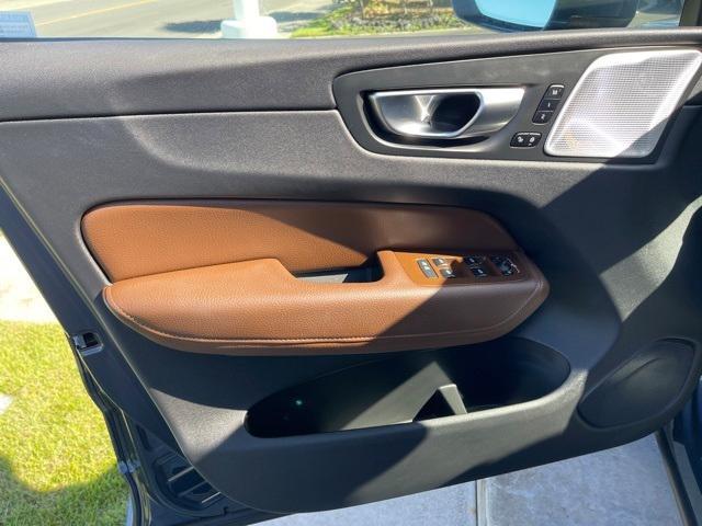 used 2020 Volvo XC60 Recharge Plug-In Hybrid car, priced at $35,306