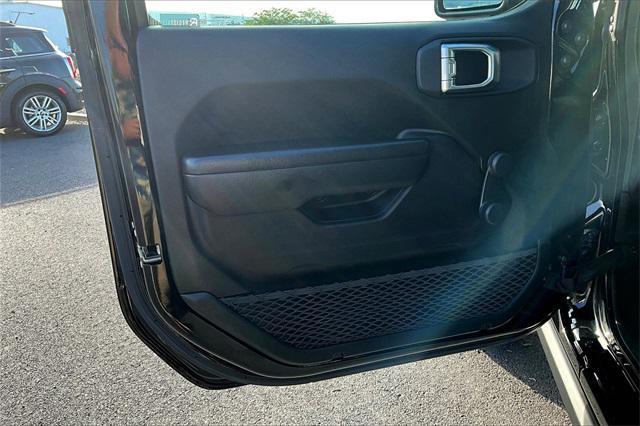 used 2021 Jeep Wrangler Unlimited car, priced at $33,795