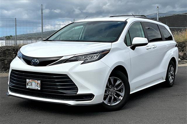 used 2023 Toyota Sienna car, priced at $38,495