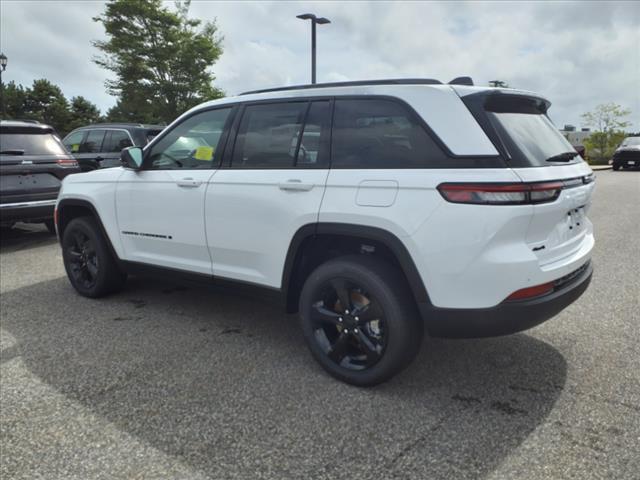 new 2024 Jeep Grand Cherokee car, priced at $41,137