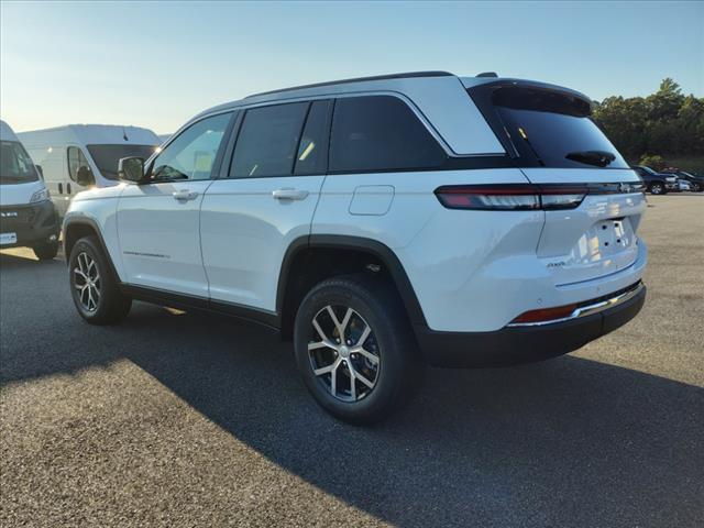 new 2025 Jeep Grand Cherokee car, priced at $40,365