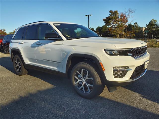 new 2025 Jeep Grand Cherokee car, priced at $40,365