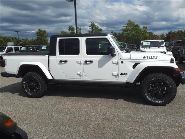 new 2024 Jeep Gladiator car, priced at $48,298