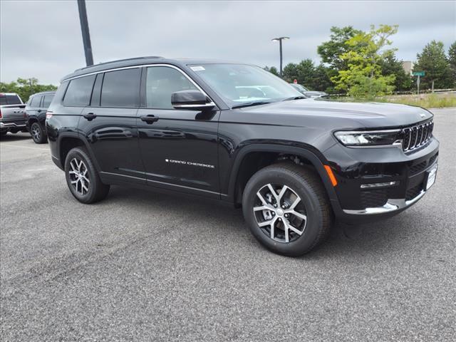 new 2024 Jeep Grand Cherokee L car, priced at $42,743