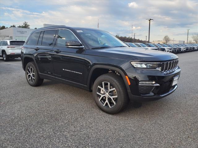 new 2025 Jeep Grand Cherokee car, priced at $43,569