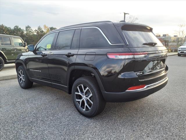 new 2025 Jeep Grand Cherokee car, priced at $43,569