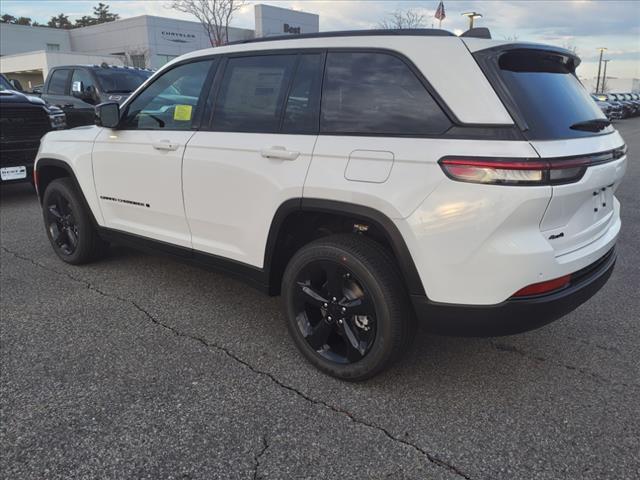 new 2025 Jeep Grand Cherokee car, priced at $42,628