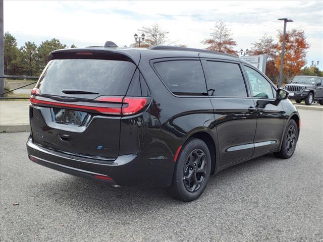 new 2024 Chrysler Pacifica Hybrid car, priced at $51,199