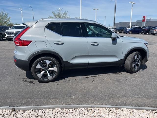 new 2025 Volvo XC40 car, priced at $44,000