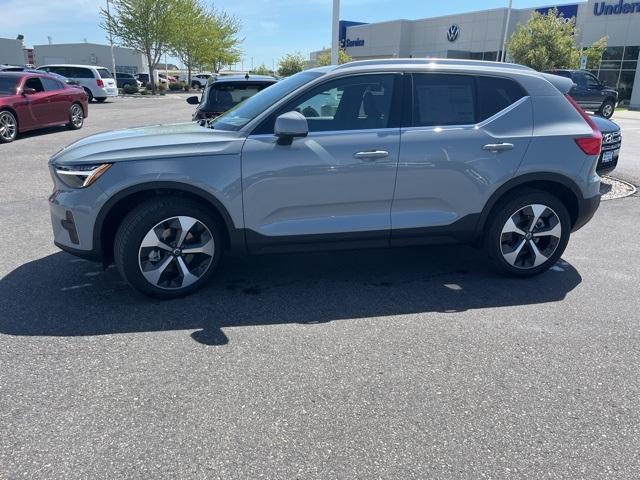 new 2025 Volvo XC40 car, priced at $44,000