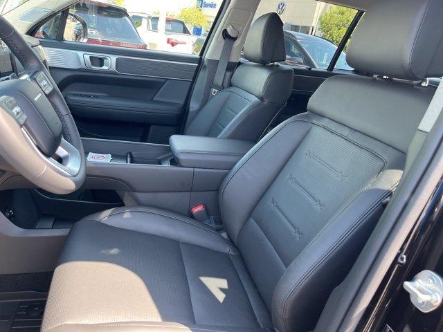 new 2025 Hyundai SANTA FE HEV car, priced at $47,000