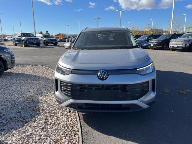 new 2025 Volkswagen Tiguan car, priced at $37,577