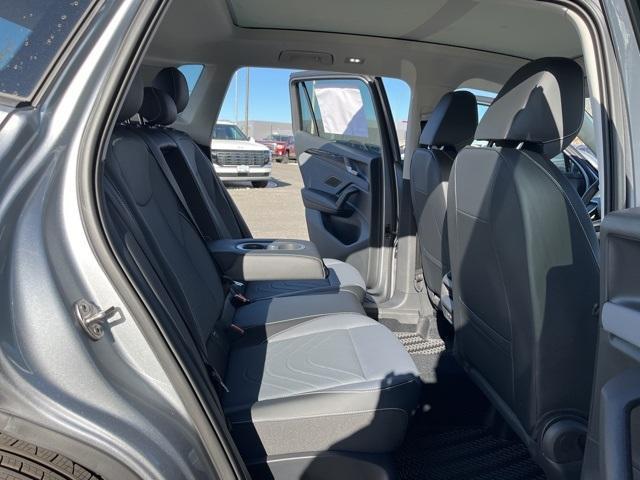 new 2025 Volkswagen Tiguan car, priced at $37,577