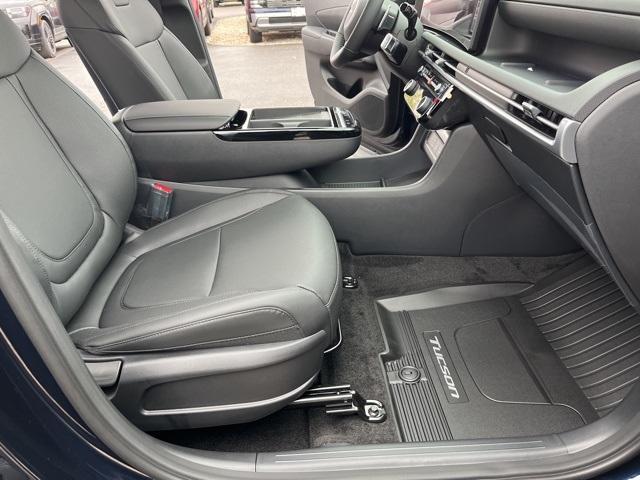 new 2026 Hyundai TUCSON Hybrid car, priced at $37,285