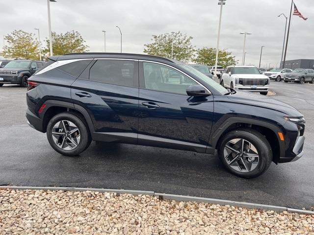 new 2026 Hyundai TUCSON Hybrid car, priced at $37,285