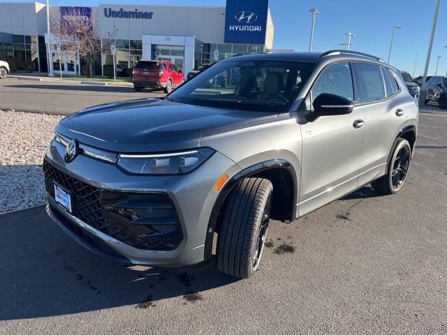 new 2025 Volkswagen Tiguan car, priced at $40,117