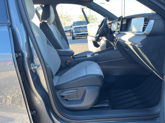 new 2025 Volkswagen Tiguan car, priced at $40,117