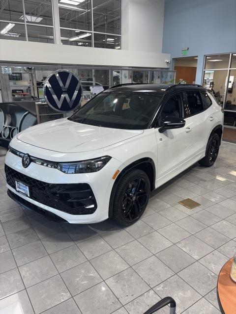 new 2025 Volkswagen Tiguan car, priced at $40,562