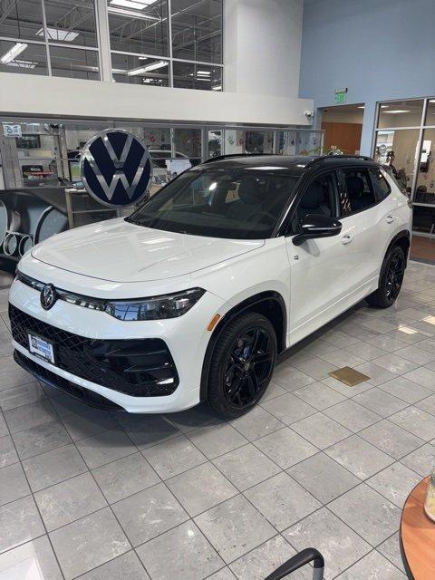 new 2025 Volkswagen Tiguan car, priced at $40,562