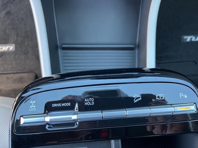 new 2026 Hyundai TUCSON Hybrid car, priced at $44,480
