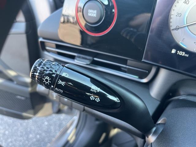 new 2025 Hyundai Elantra car, priced at $30,695