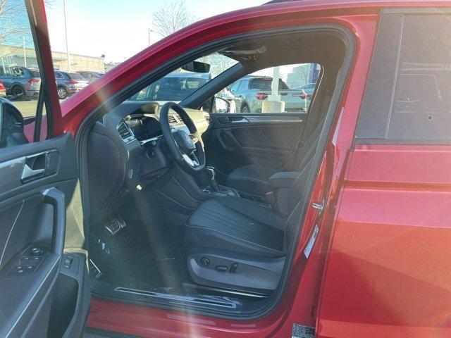 new 2024 Volkswagen Tiguan car, priced at $34,000