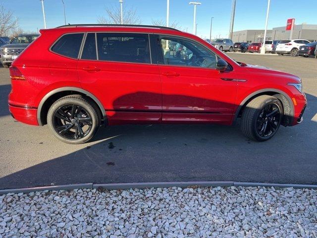 new 2024 Volkswagen Tiguan car, priced at $34,000