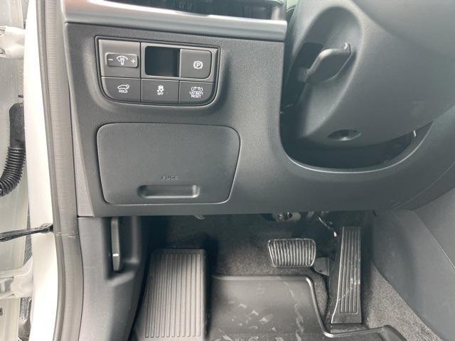 new 2025 Hyundai TUCSON Hybrid car, priced at $37,500