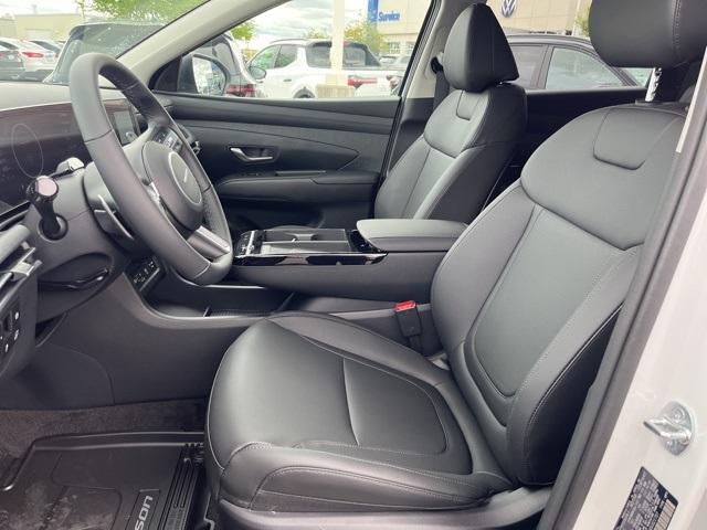 new 2025 Hyundai TUCSON Hybrid car, priced at $37,500